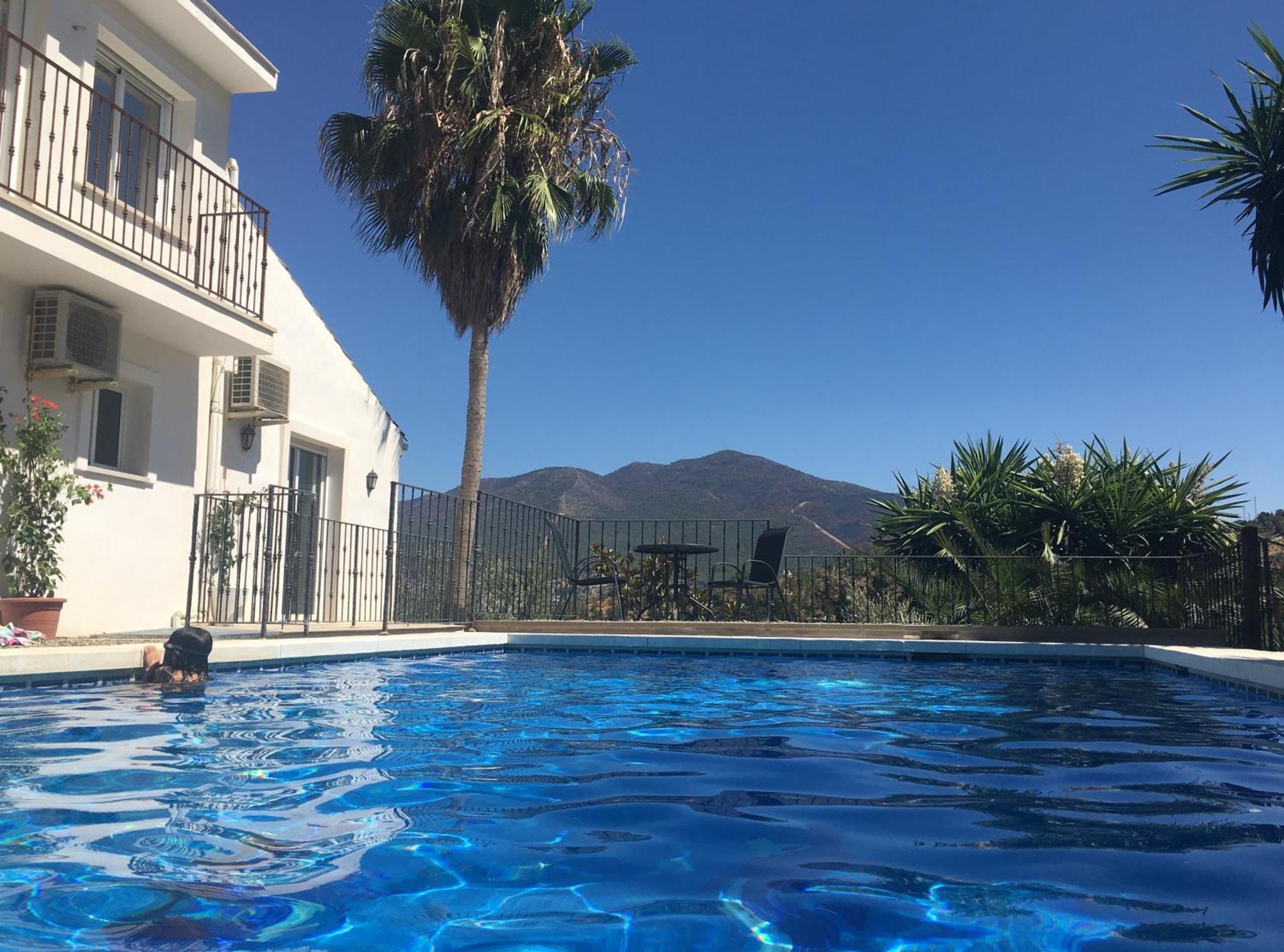 Penthouse Apartment, Cortijo Fruitful Hills Malaga Bagian luar foto