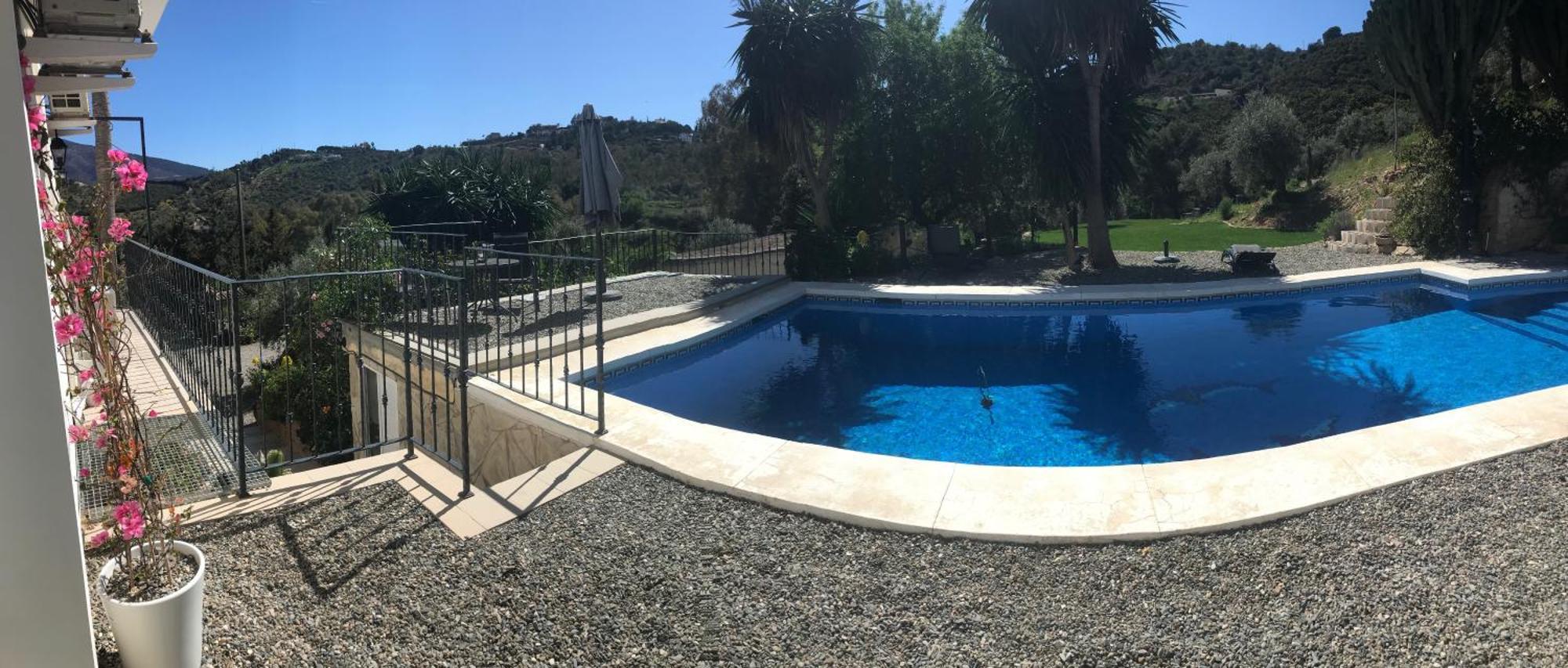 Penthouse Apartment, Cortijo Fruitful Hills Malaga Bagian luar foto