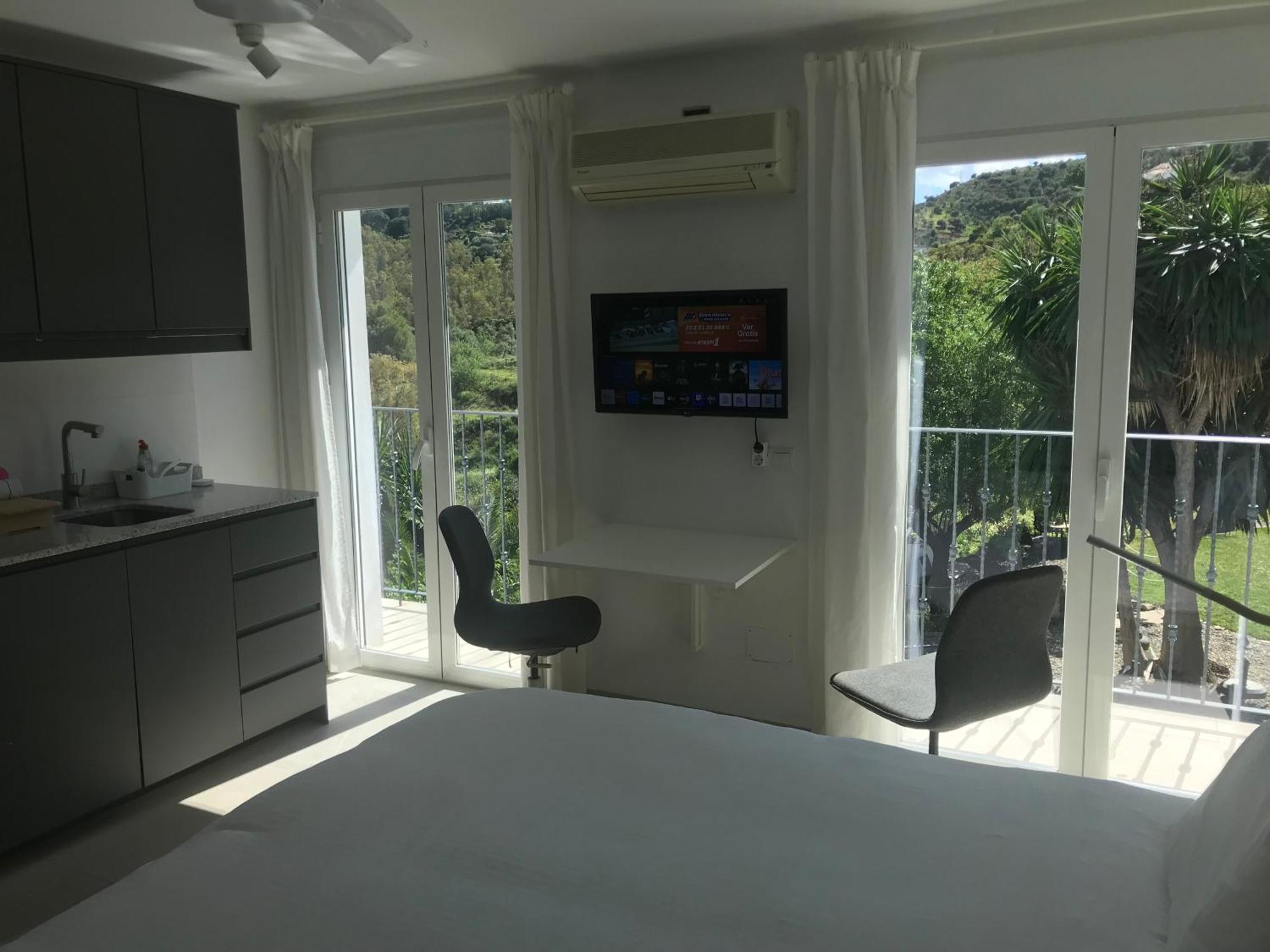 Penthouse Apartment, Cortijo Fruitful Hills Malaga Bagian luar foto